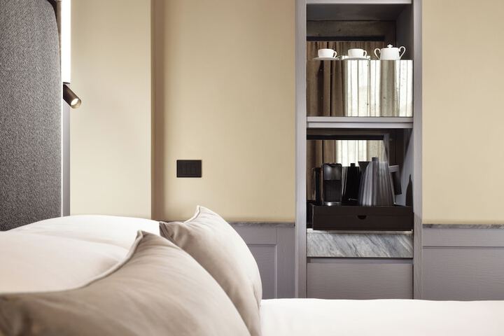 Room 12 of 68