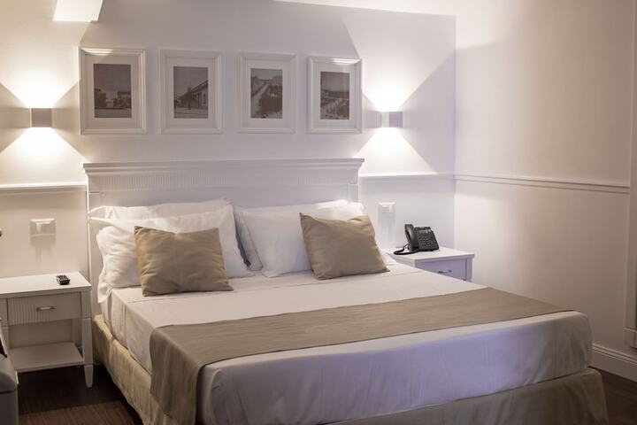Room 7 of 34