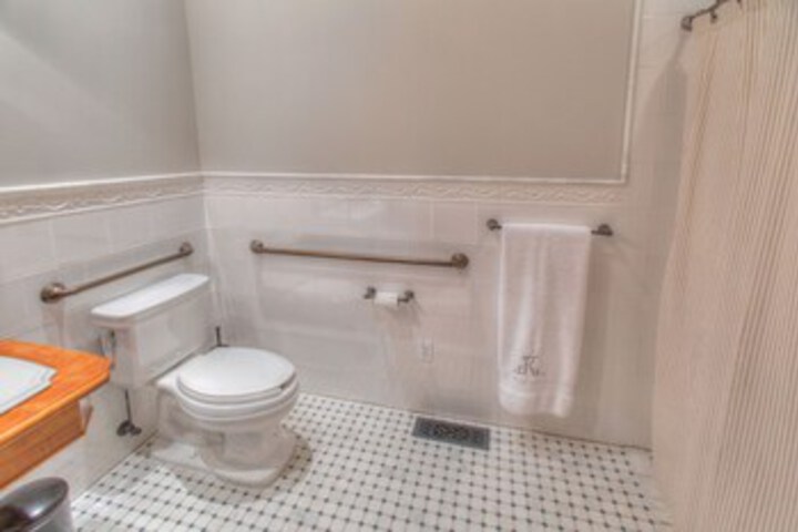 Room 5 of 51