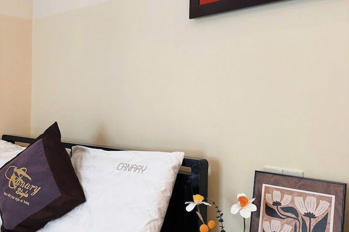 Room 8 of 44