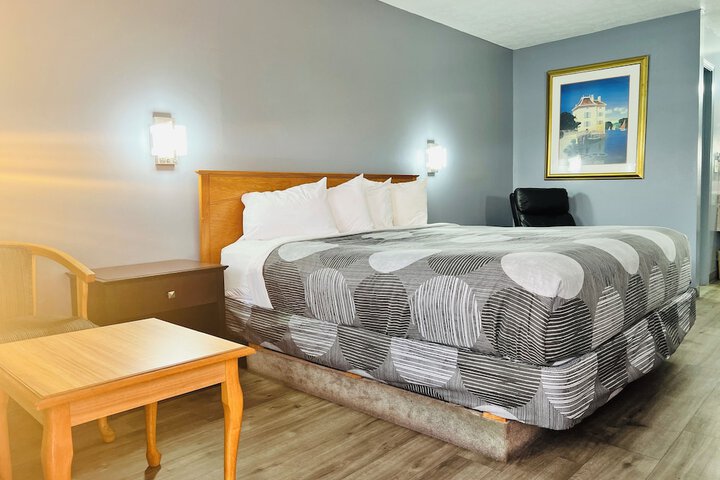 Room 16 of 54