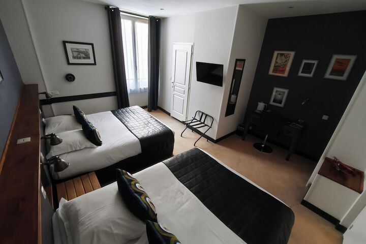 Room 11 of 44
