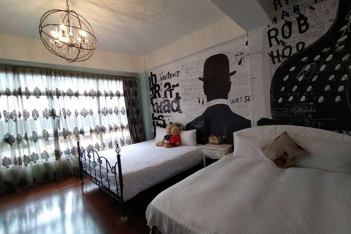Room 23 of 54
