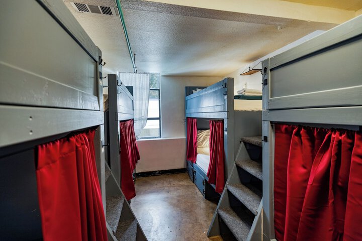 Room 19 of 65