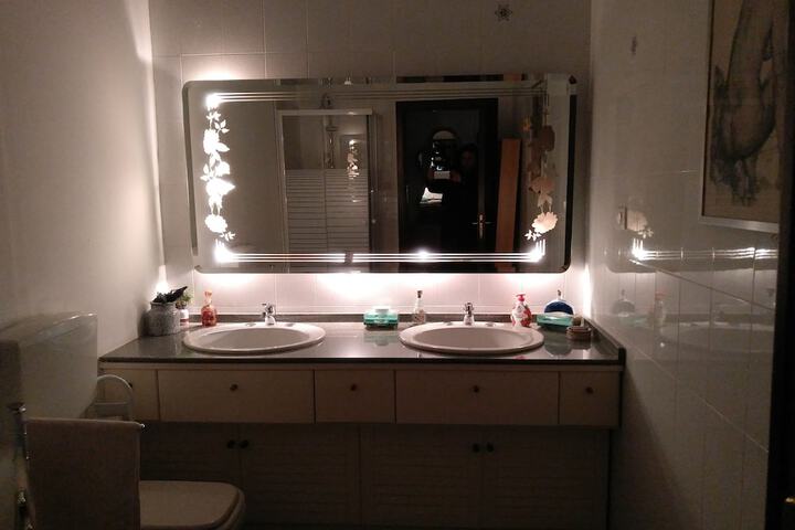 Bathroom Photo