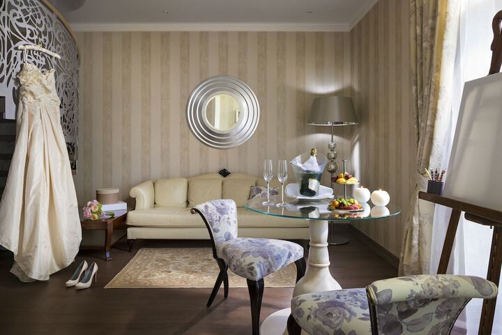 Room 25 of 108