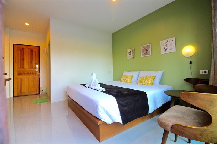 Room 16 of 48
