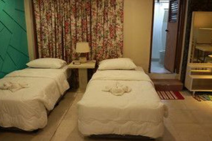 Room 15 of 36