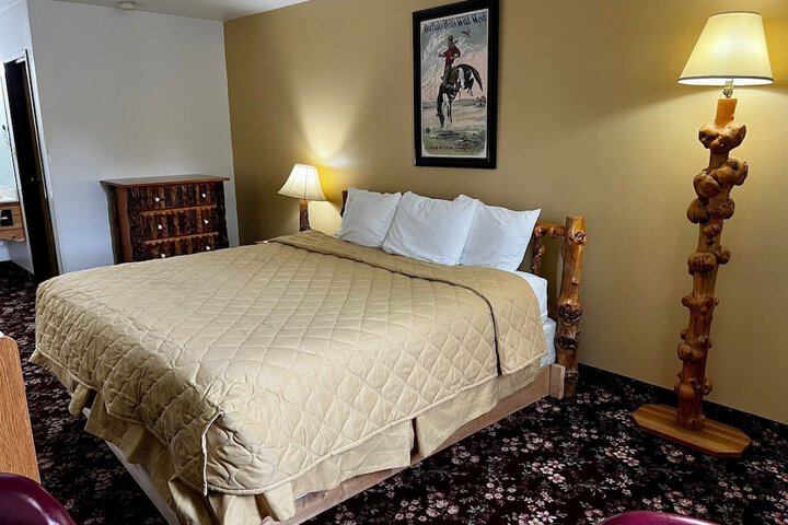 Room 8 of 26