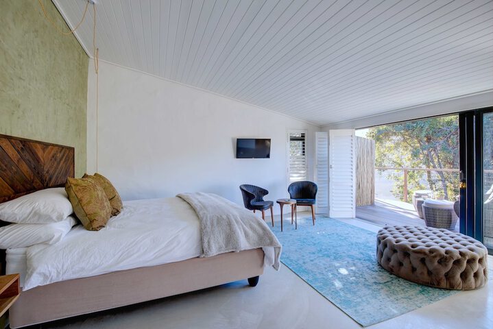 Room 3 of 72