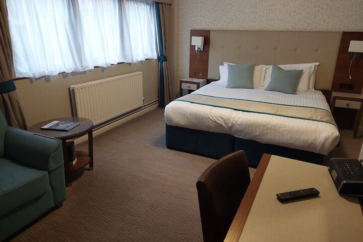 Room 31 of 100