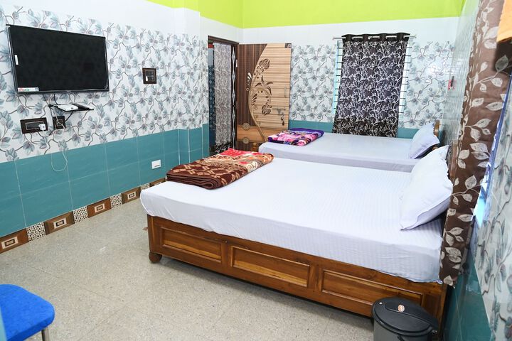 Room 2 of 22
