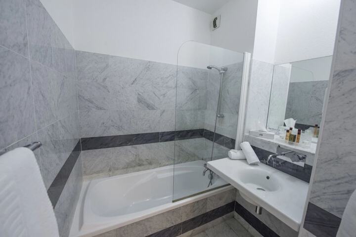 Bath Photo