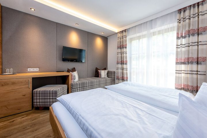 Room 19 of 113