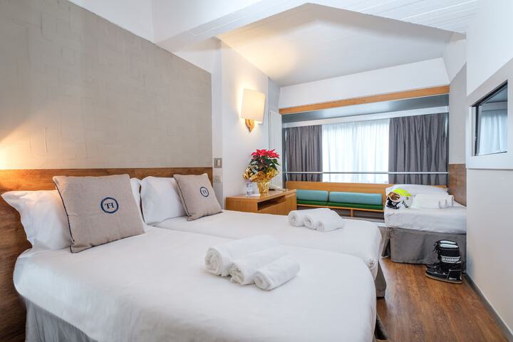 Room 20 of 40