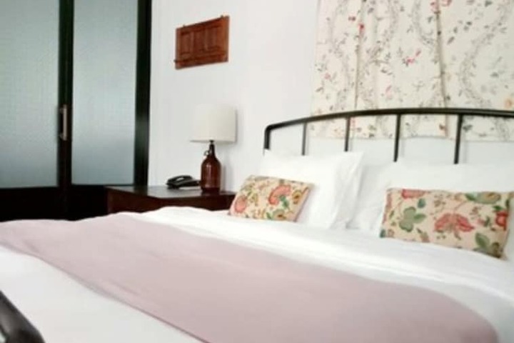 Room 8 of 66