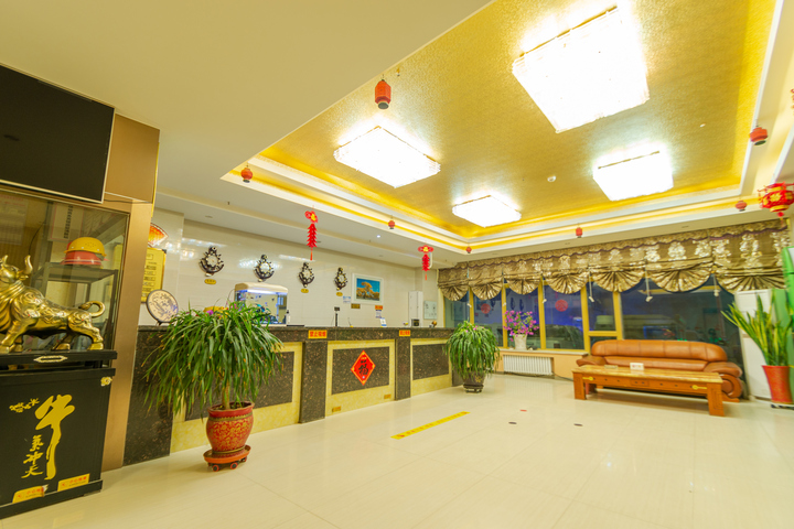 Hotel Interior 10 of 28
