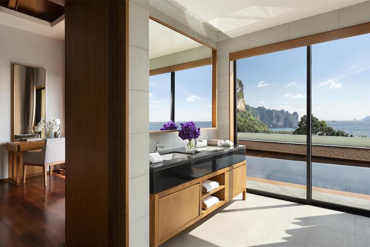 Room 21 of 101