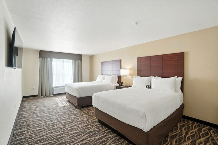 Room 34 of 109