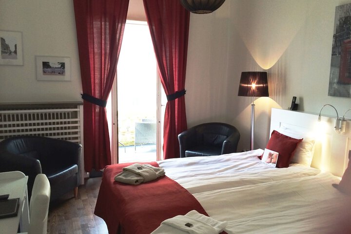 Room 5 of 41