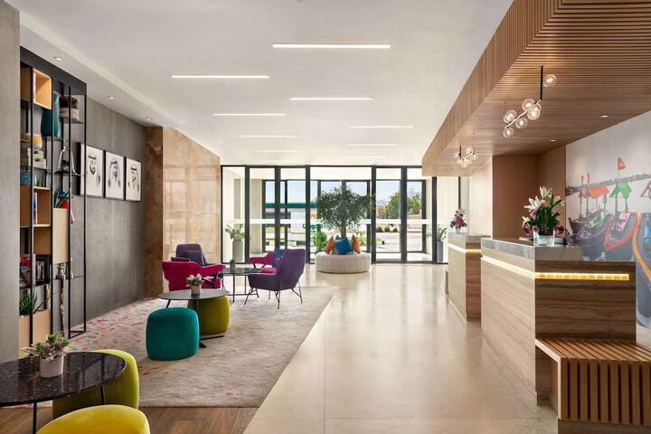 Guest Lobby
