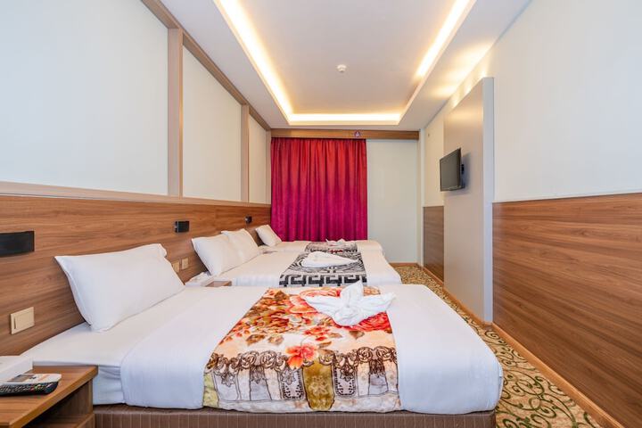 Room 14 of 26