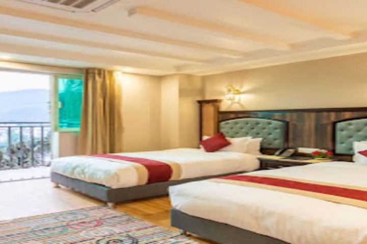 Room 4 of 11