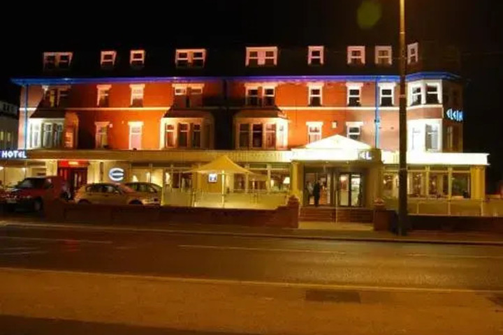 ELGIN HOTEL