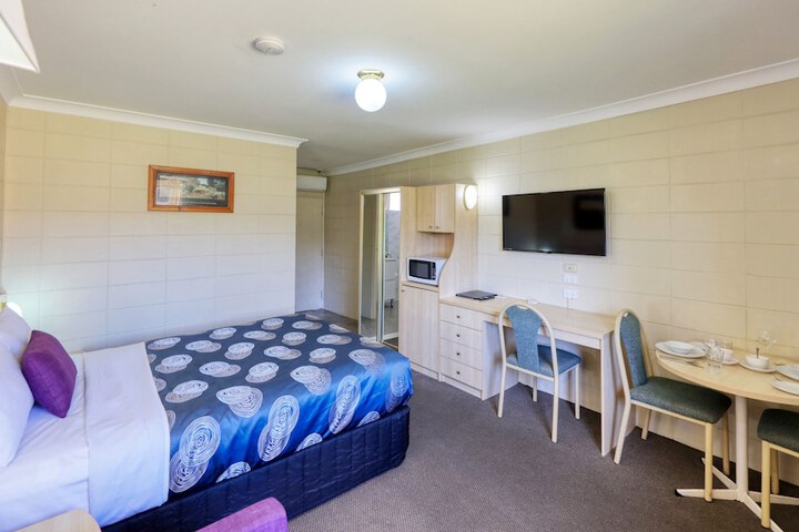 Room 7 of 51