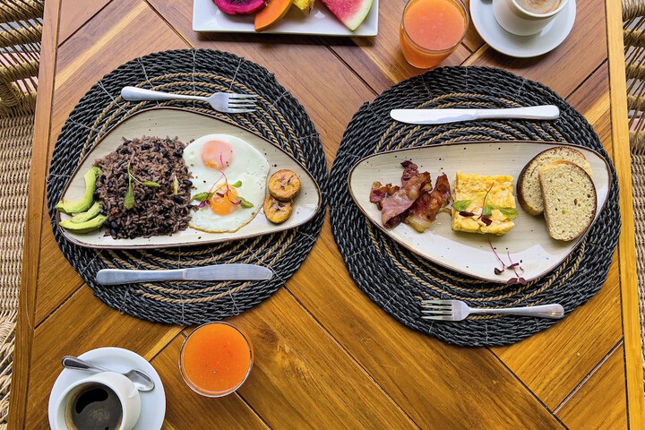 Breakfast/Coffee Service 70 of 83
