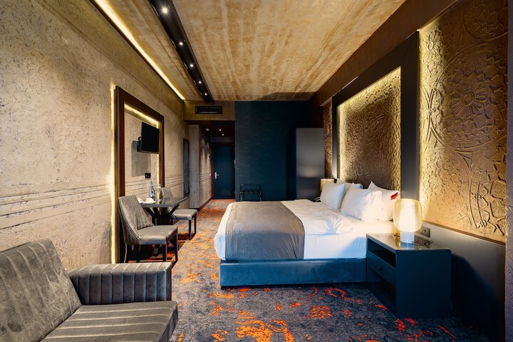 Room 113 of 199
