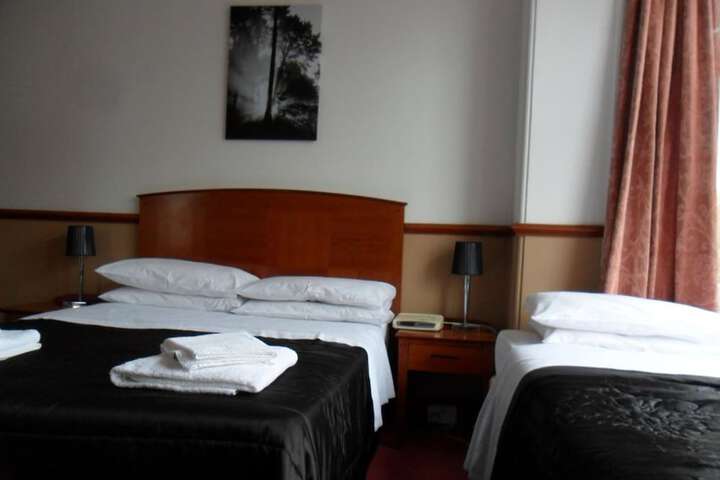 Room 2 of 17