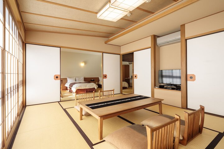 Room 12 of 81