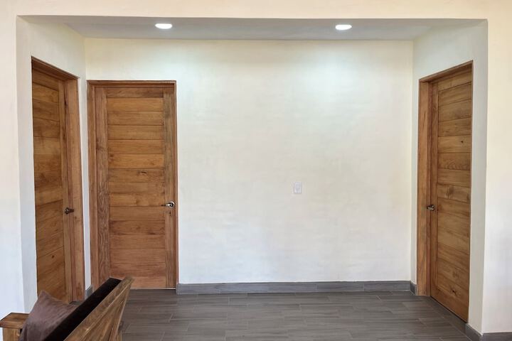 Room 15 of 220