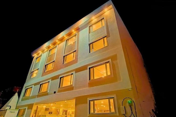 Hotel 73 of 74