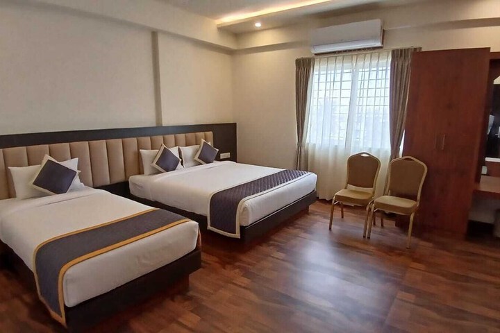 Room 7 of 27