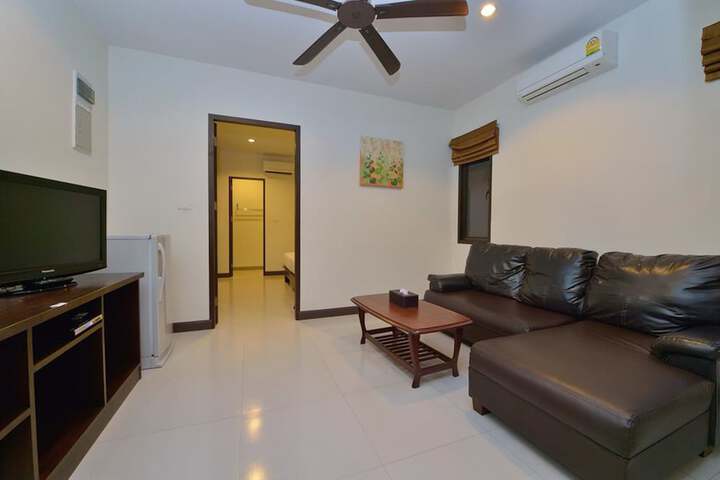 Room 6 of 38