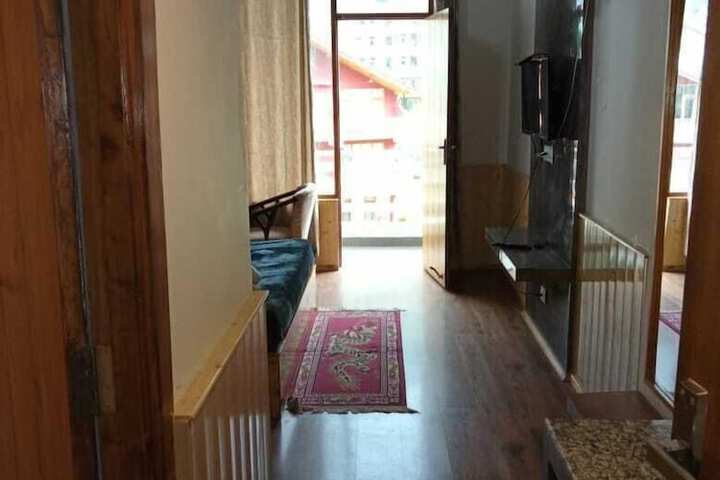 Room 15 of 29