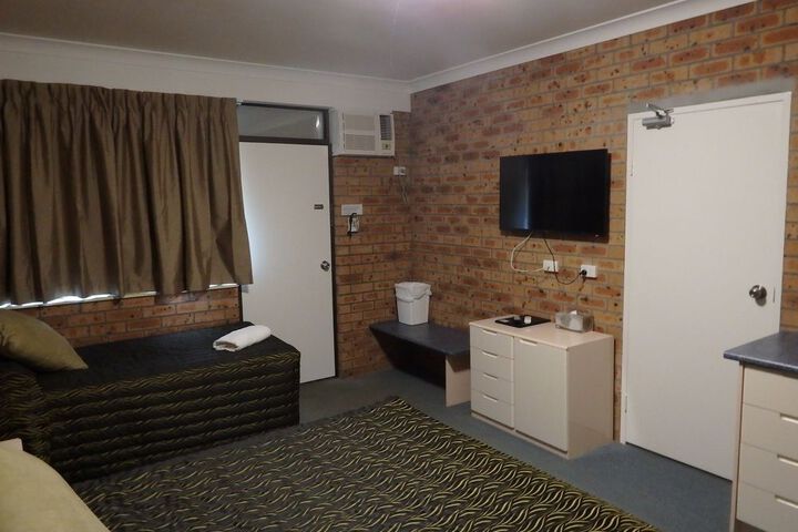 Room 19 of 43