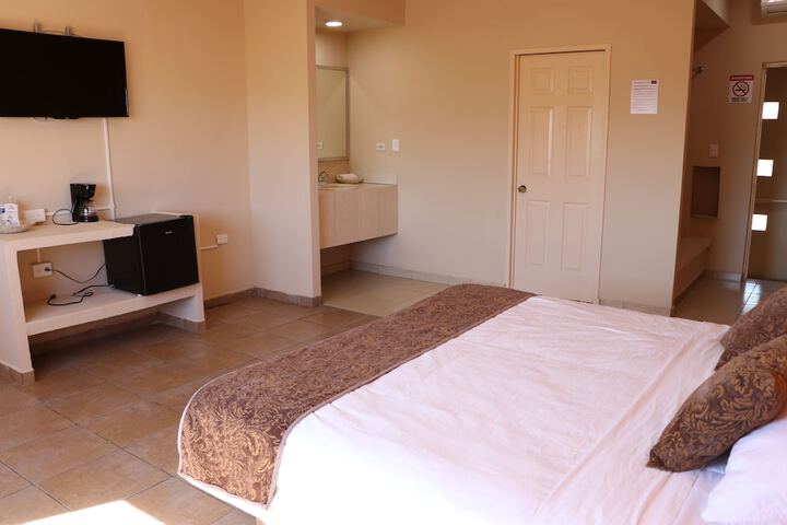 Room 17 of 30