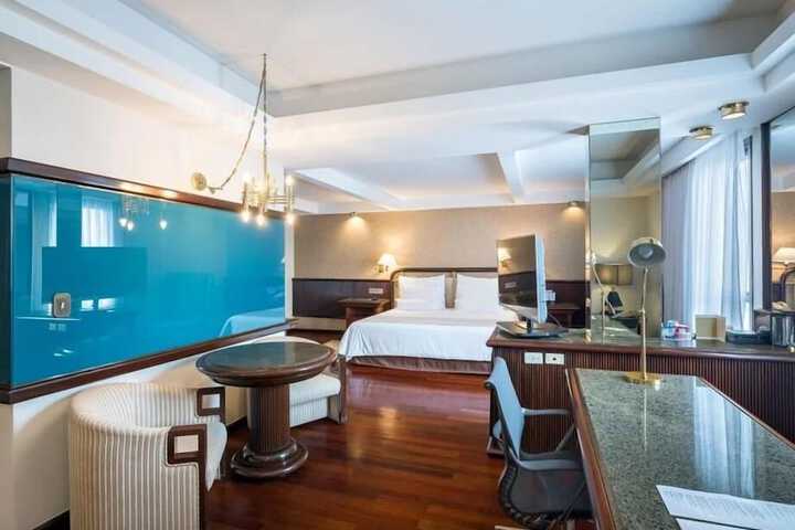Bath Interior