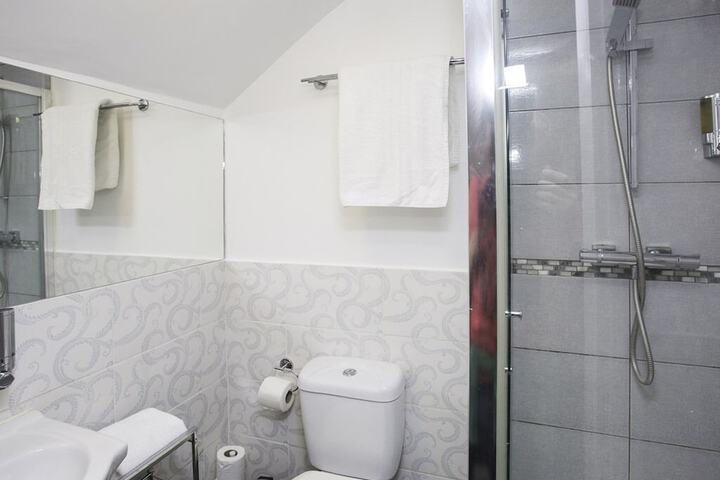 Room 20 of 69
