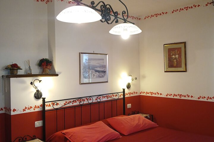 Room 5 of 46