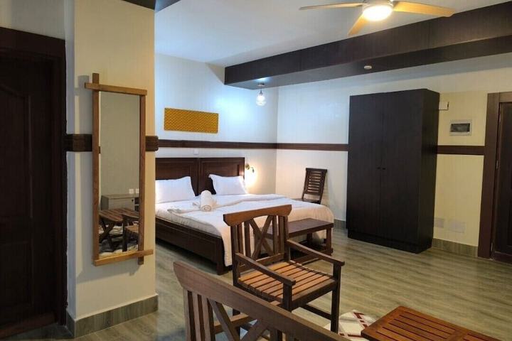 Room 17 of 61