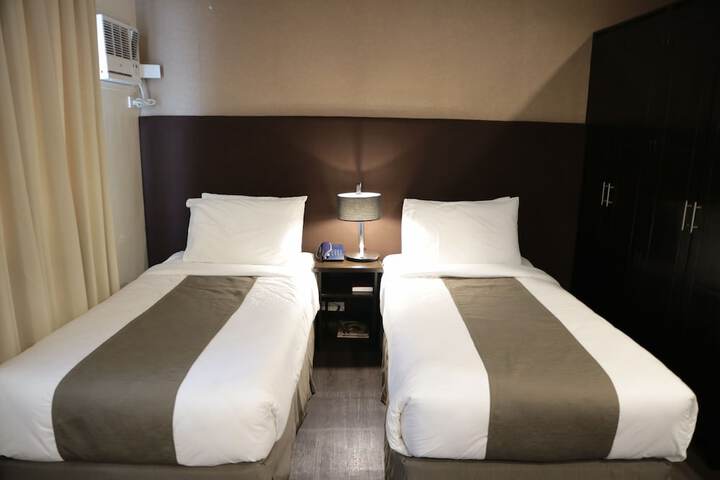 Room 10 of 45
