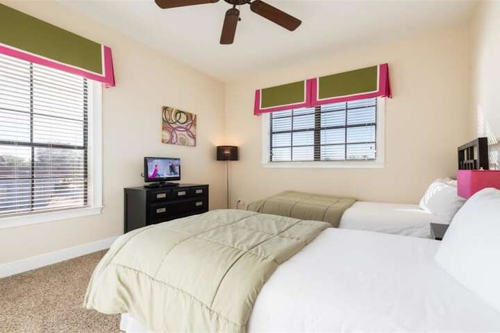 Room 11 of 36