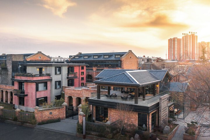 SECLUSION TANG in Luoyang