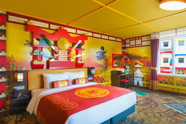 Room 28 of 119