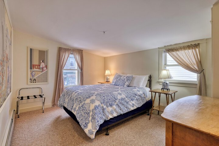 Room 5 of 113