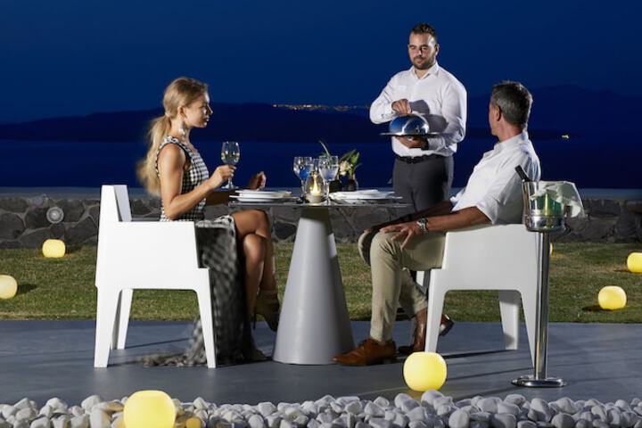 Dining 52 of 74
